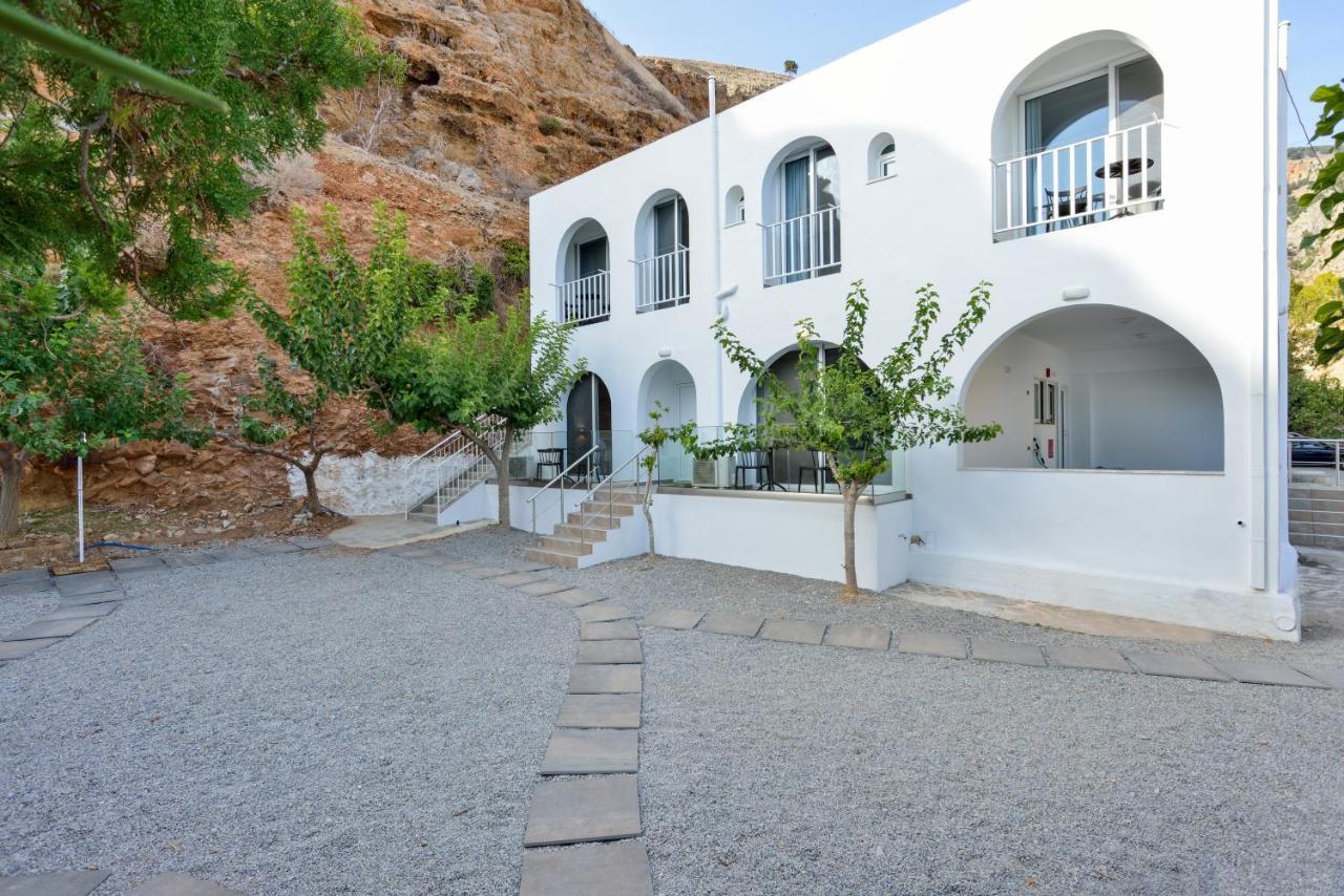 Ilingas Mare Aparthotel Khora Sfakion Exterior photo