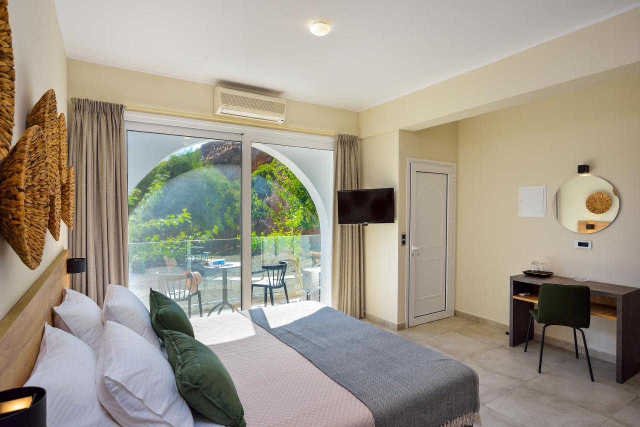 Ilingas Mare Aparthotel Khora Sfakion Exterior photo