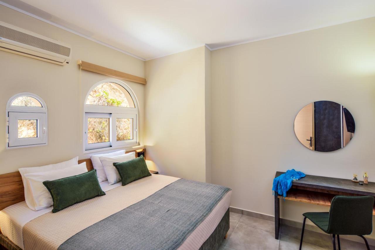 Ilingas Mare Aparthotel Khora Sfakion Exterior photo