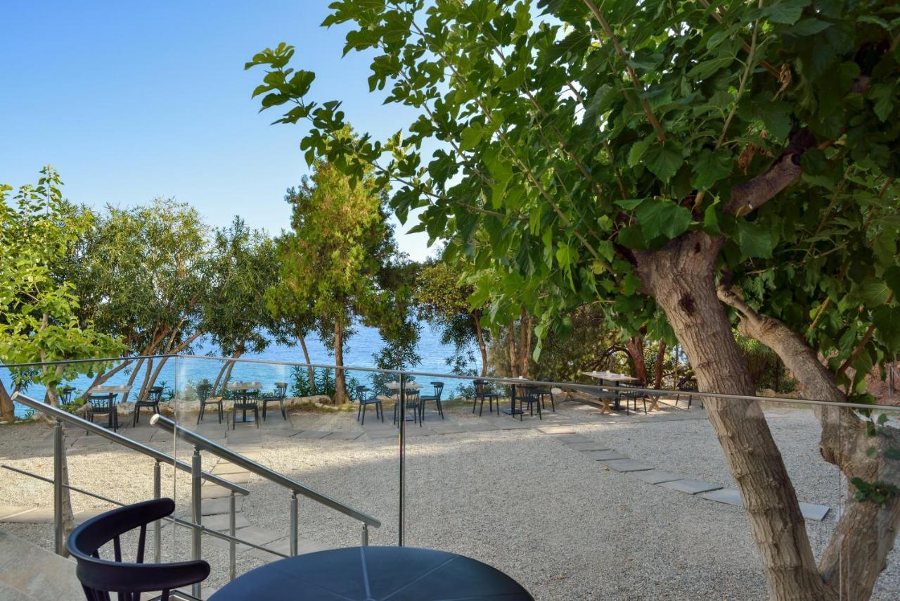 Ilingas Mare Aparthotel Khora Sfakion Exterior photo