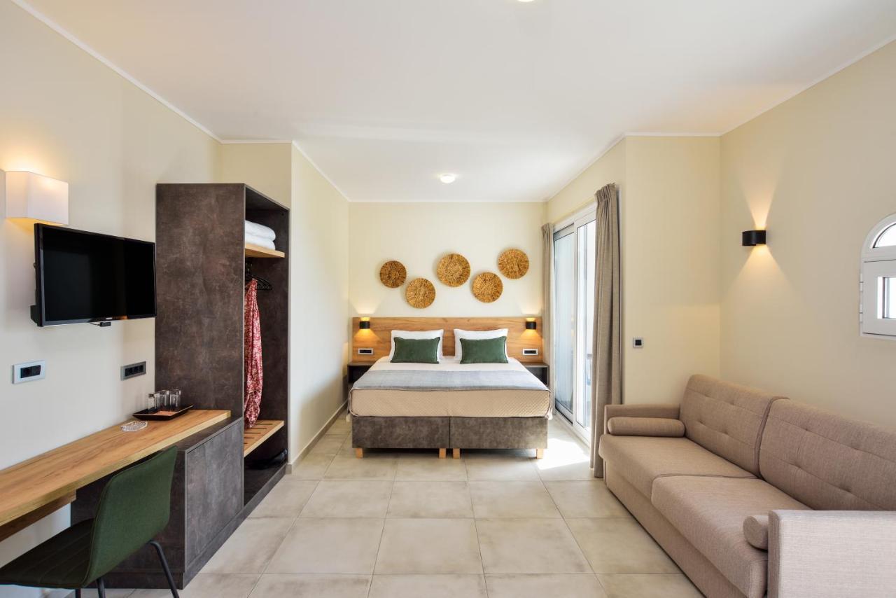 Ilingas Mare Aparthotel Khora Sfakion Exterior photo