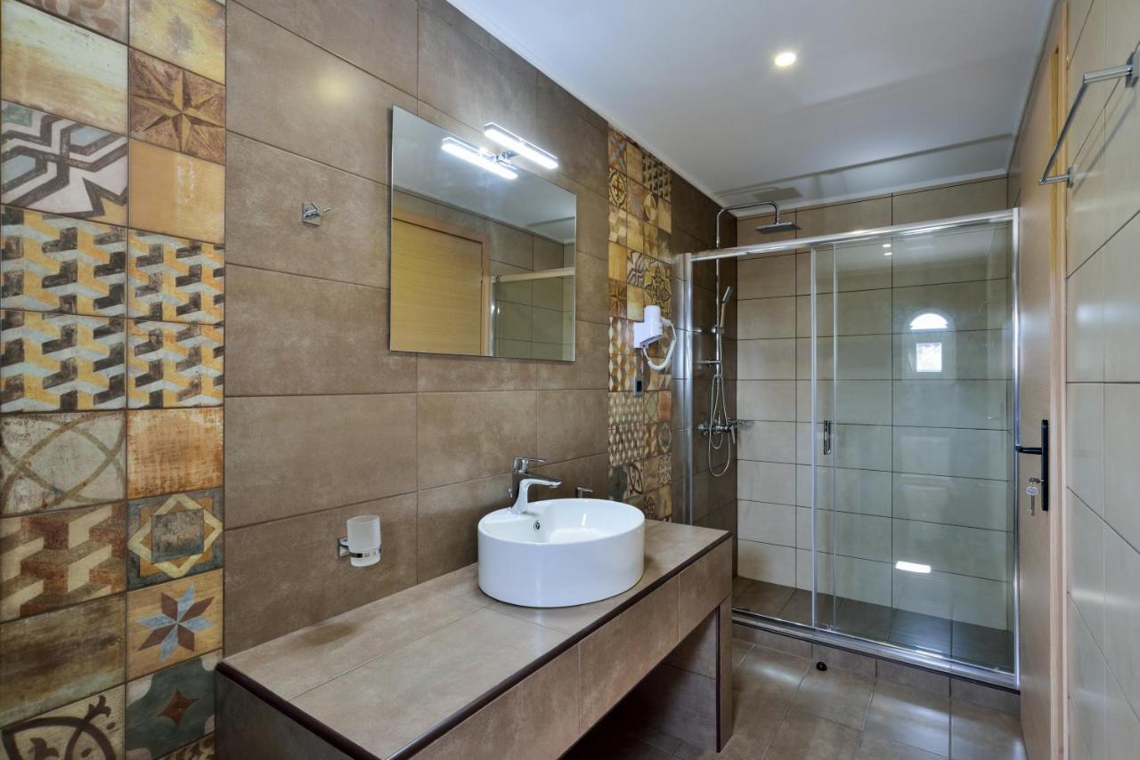 Ilingas Mare Aparthotel Khora Sfakion Exterior photo