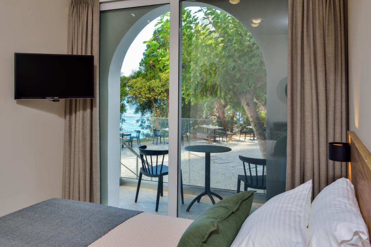 Ilingas Mare Aparthotel Khora Sfakion Exterior photo